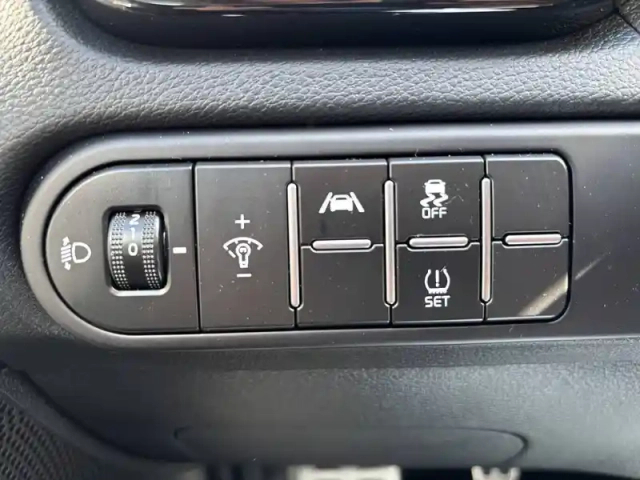 Kia Xceed 1.5 t-gdi 140 ch bvm6 — photo 28