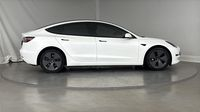 Tesla Model 3 Standard RWD Plus MY22 — photo 4