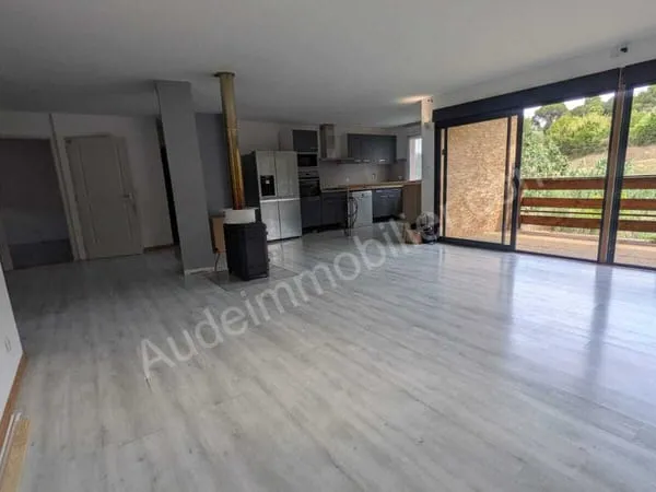 Maison de village rénovée avec garage