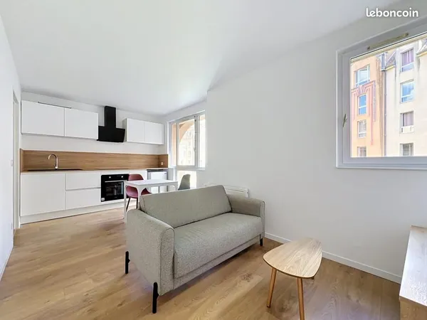 Studio 1 pièce 21 m²
