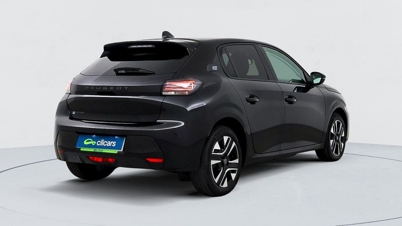 Peugeot 208 — photo 5