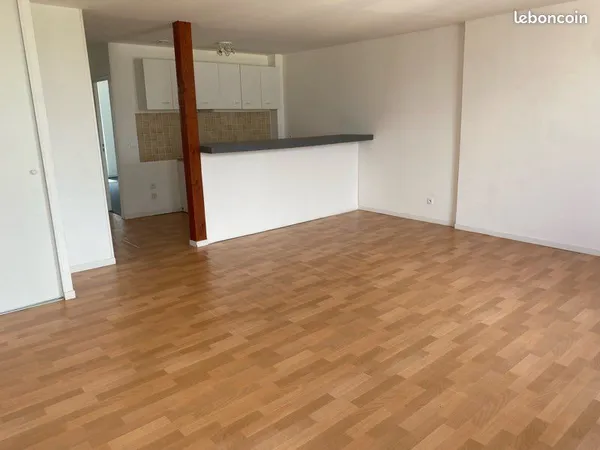 3 pièces 67 m2. La Fère
