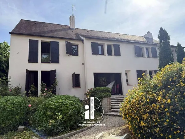Maison 9 pièces 227 m²