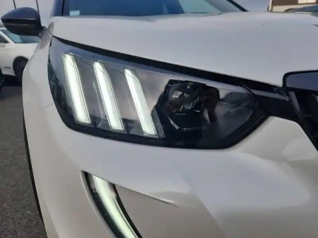 Peugeot 2008 bluehdi 130 s&amp;s eat8 — photo 16