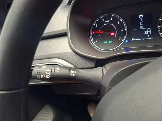 Dacia Sandero sce 65 — photo 31