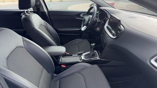 Kia XCeed 1.6 CRDi 136 MHEV - Design – 2021 – 60399 km – Hybride diesel – Boîte Manuelle — photo 15