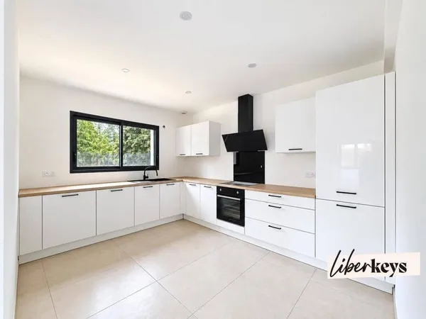 Maison 5 pièces 121 m²