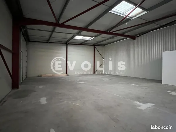 Local d'activité 433 m²