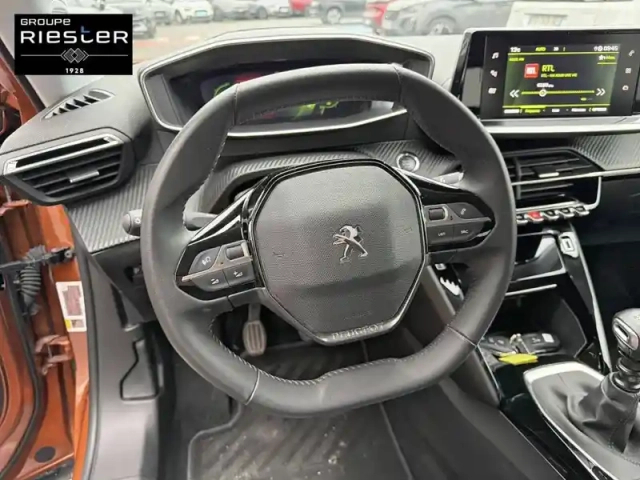 Peugeot 2008 puretech 130 s&amp;s bvm6 — photo 59