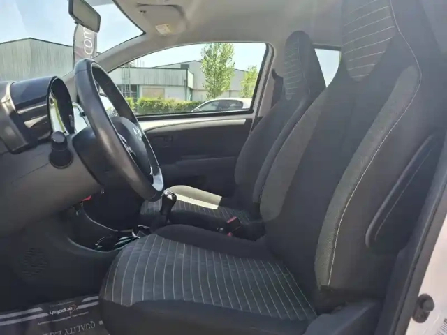 Peugeot 108 vti 72ch s&amp;s bvm5 — photo 20