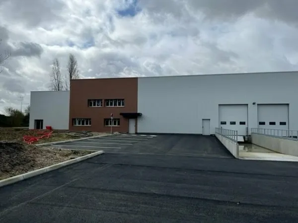 ENTREPOT à louer