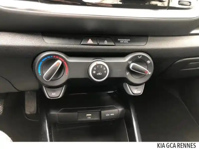 Kia Stonic 1.0 t-gdi 100ch active — photo 11
