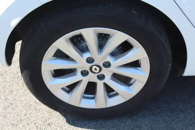 Renault Clio tce 90 — photo 35