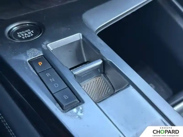 Peugeot 308 phev 180 e-eat8 — photo 22
