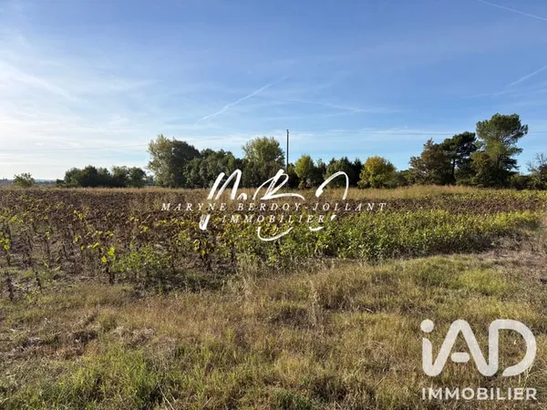 Terrain 10153 m²