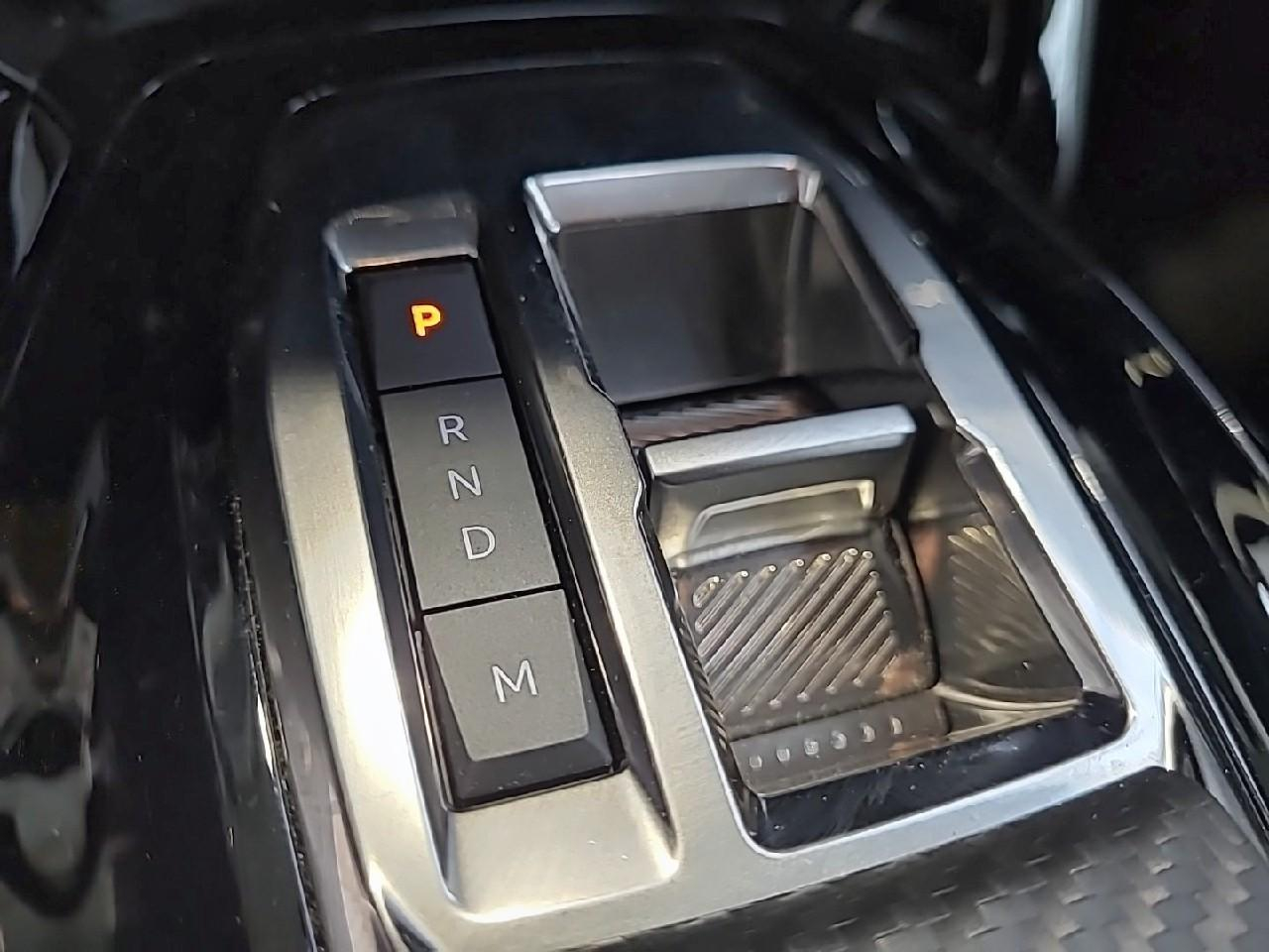 Peugeot 2008 puretech 130 s&s eat8 style — photo 19