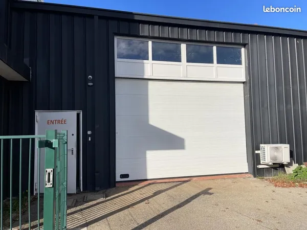 Local d'activité 230 m²