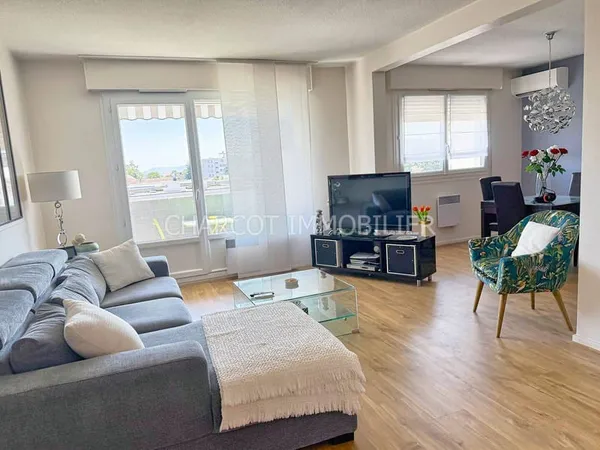 Appartement 4 pièces 83 m²