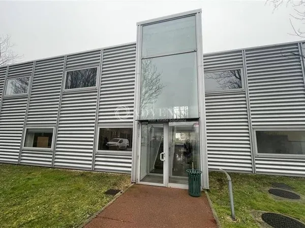 Bureau 161 m²