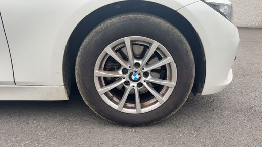 BMW Serie 3 2.0 320d 190 - Lounge – 2016 – 87840 km – Diesel – Boîte Automatique — photo 20