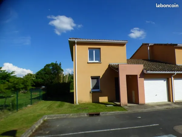 Loue maison T4 climatisée secteur corporal dans résidence sécurisée