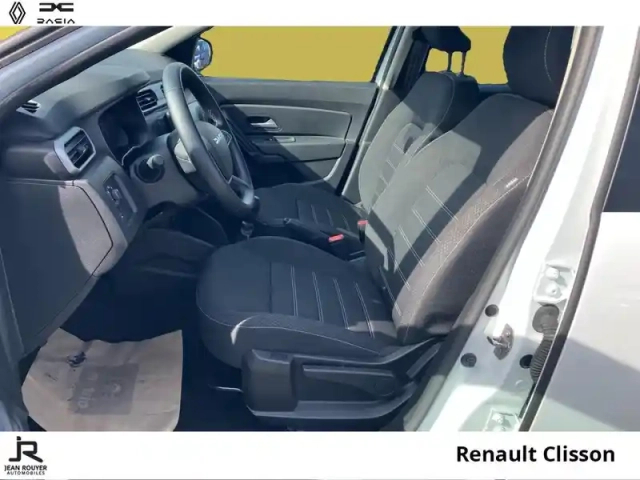 Dacia Duster eco-g 100ch expression 4x2 — photo 3