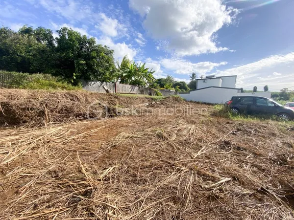 Terrain 500 m²