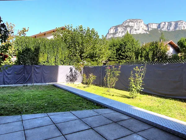 Rez-de-jardin Barby 3 pièce(s) 62.17 m2 avec place de parking