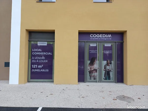 Local commercial à vendre | 121 m²