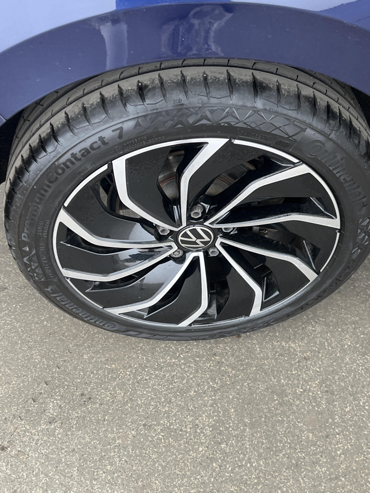 Volkswagen Golf 8 — photo 36