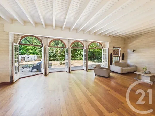 Maison 5 pièces 158 m²