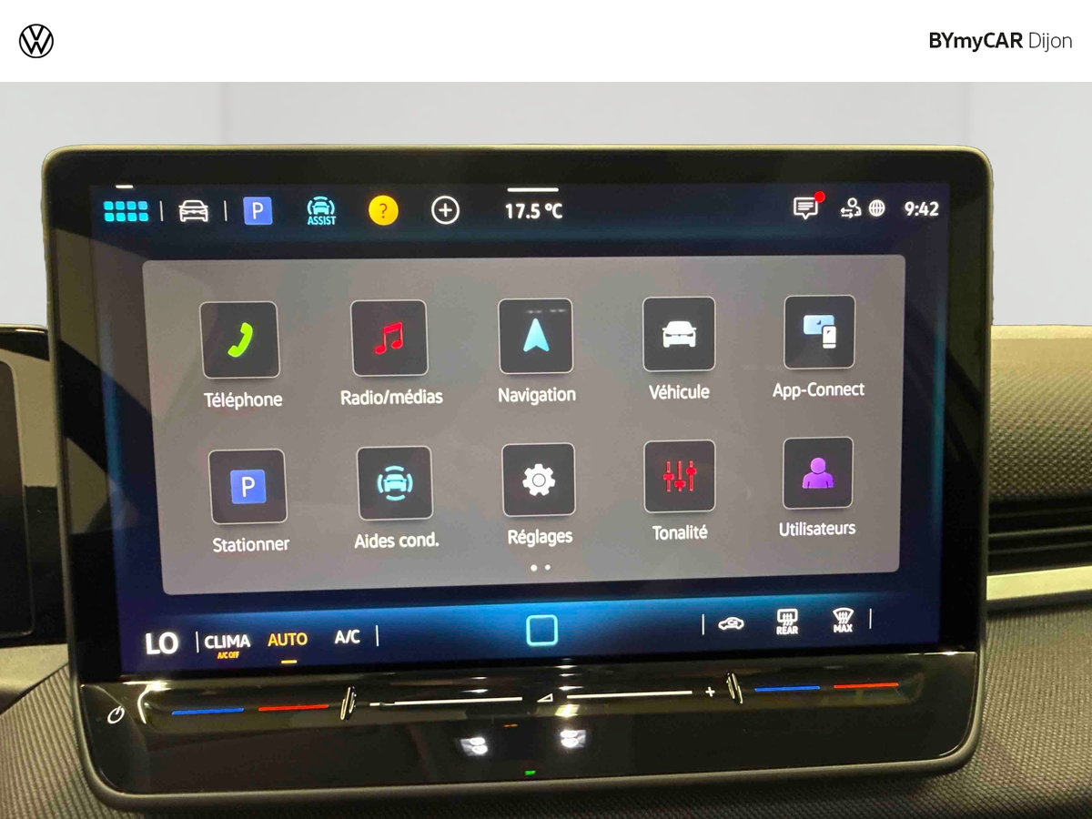 Volkswagen T-Roc 1.5 eTSI Hybrid 116 ch DSG7 — photo 23