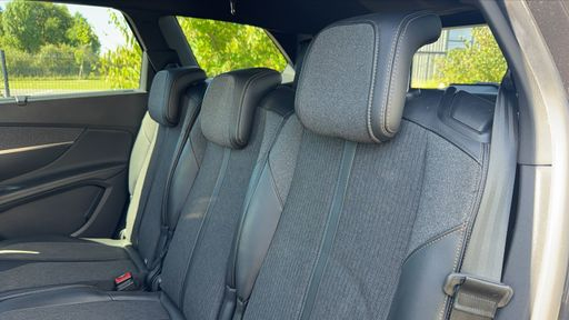 Peugeot 5008 1.2 Pure Tech 130 - GT Line – 2019 – 83881 km – Essence – Boîte Manuelle — photo 41