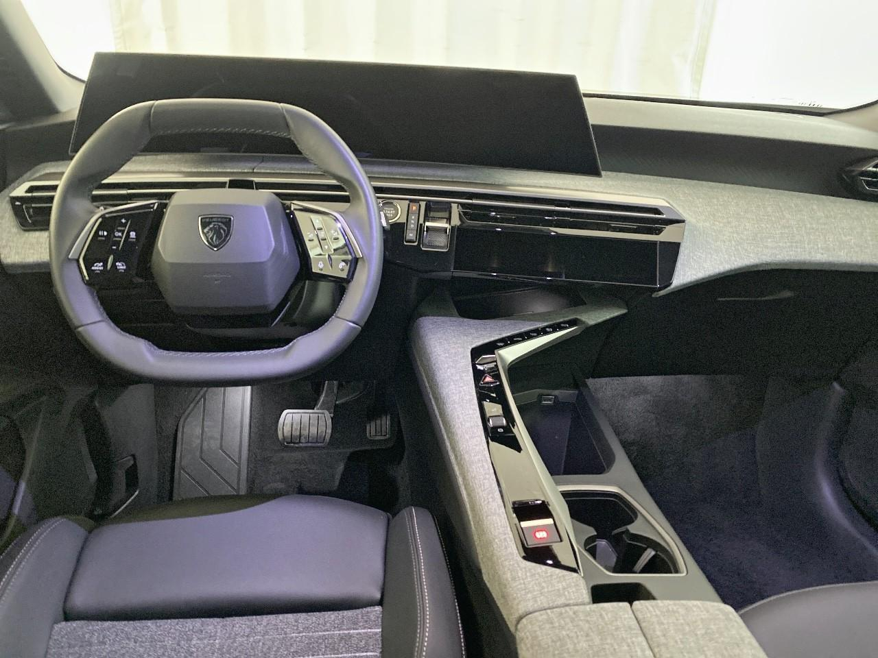 Peugeot 5008 hybrid 145 ch e-dcs6 allure — photo 8