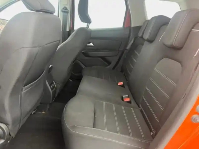 Dacia Duster 1.5 blue dci 115ch prestige 4x2 — photo 12