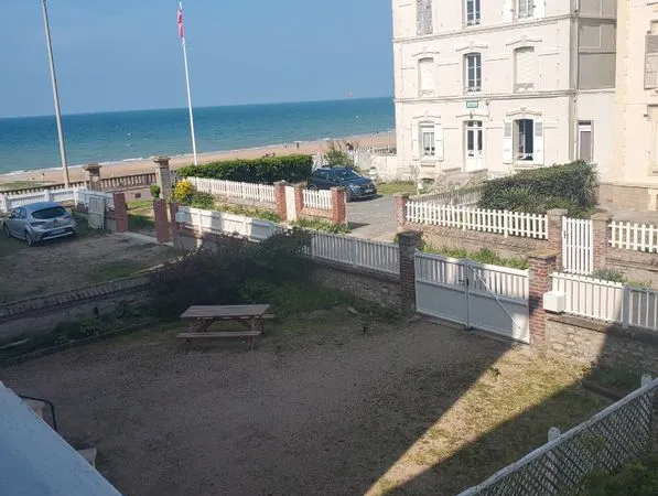 Loue appartement meublé