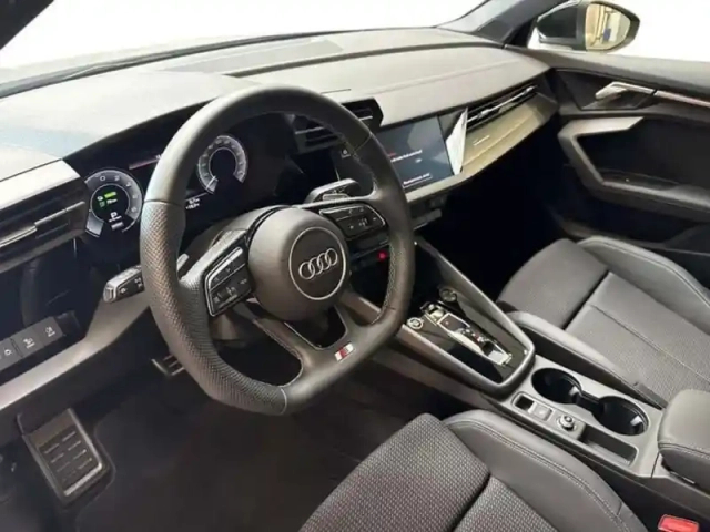 Audi A3 allstreet tfsi e hybride rechargeable 204 s tronic 6 avus — photo 9