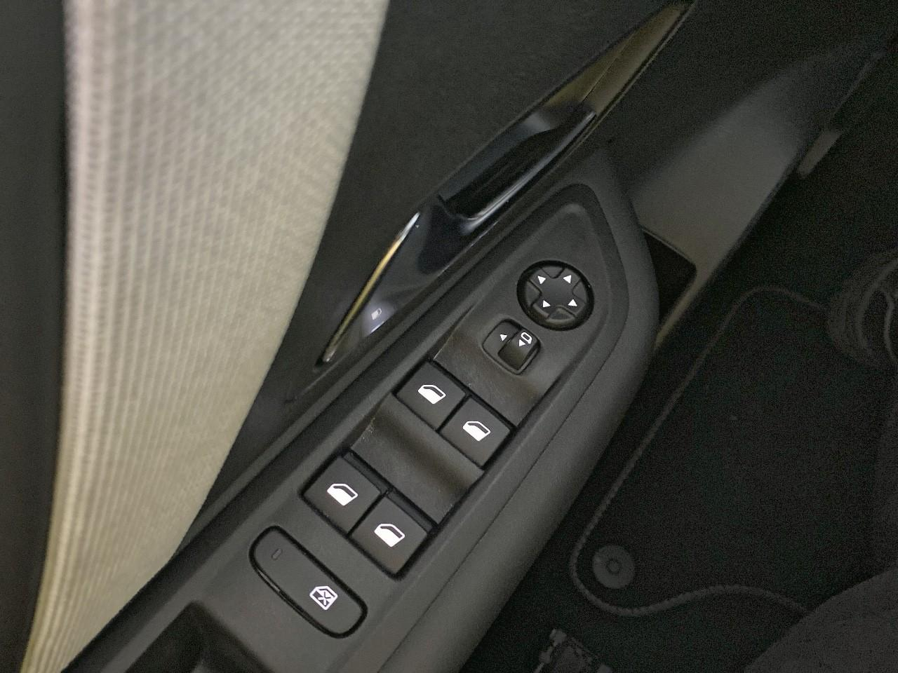 Citroën C4 hybride 136 e-dcs6 max — photo 20