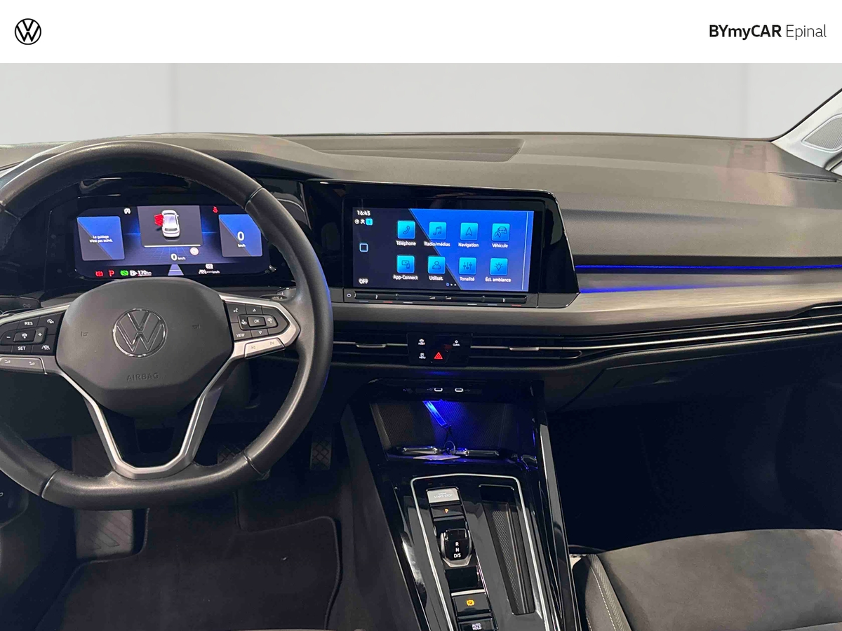 Volkswagen Golf 1.5 eTSI OPF 150 DSG7 — photo 9