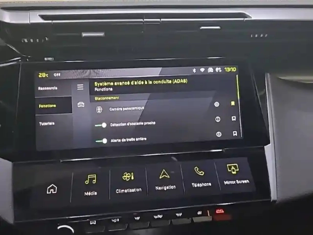 Peugeot 408 phev 225 e-eat8 — photo 21