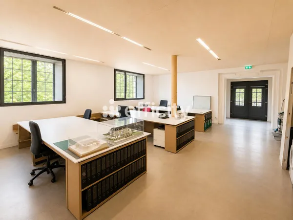 Bureaux 4 pièces 104 m²