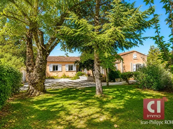 Maison 5 pièces 157 m²