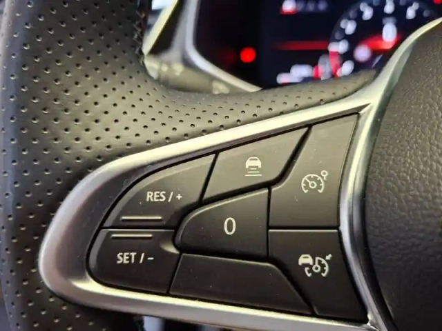 Renault Clio tce 90 — photo 19