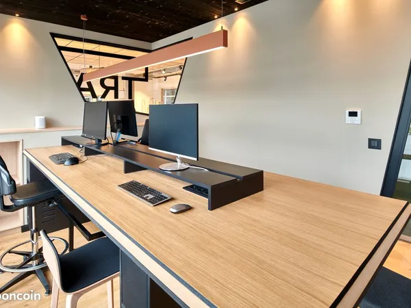 Bureaux à louer (13 m²) + espaces partagés