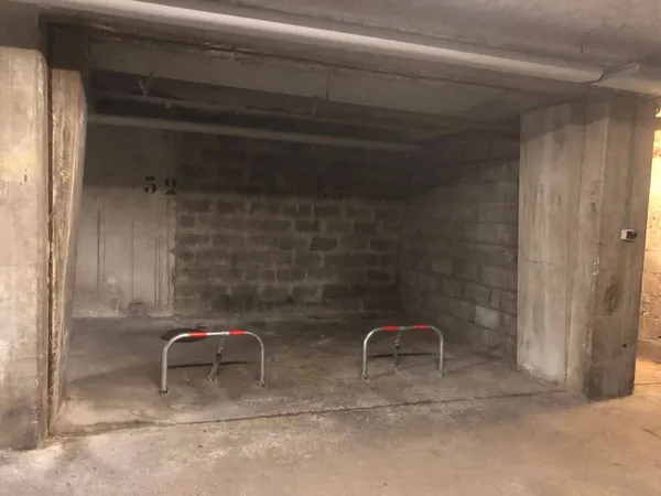 Parking 11 m²