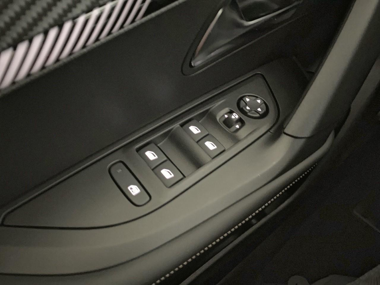 Peugeot 2008 hybrid 145 ch e-dcs6 allure — photo 20