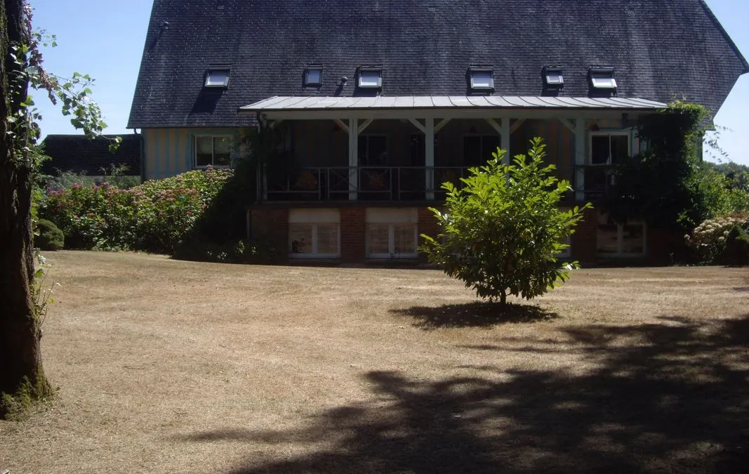 Photo 3