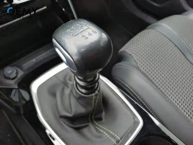Peugeot 2008 bluehdi 110 s&amp;s bvm6 — photo 12