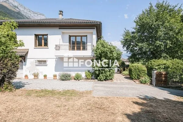 Maison 4 pièces 85 m²