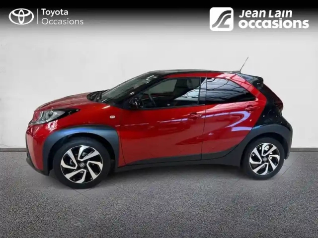 Toyota Aygo X 1.0 vvt-i 72 — photo 8